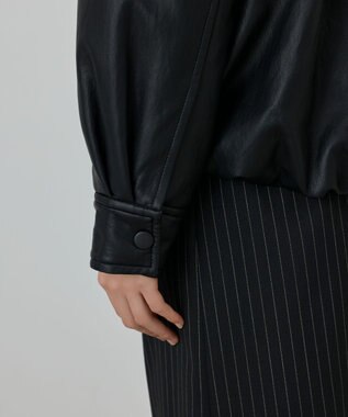 GRACE CONTINENTAL フェイクレザーボンバージャケット ブラック