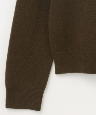 GRACE CONTINENTAL エンブレム刺繍ニットトップ カーキ