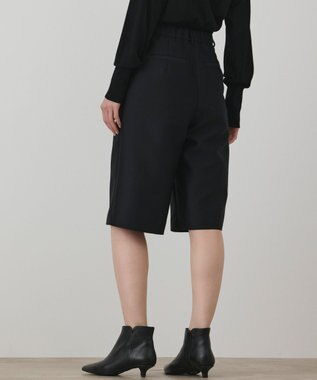 GRACE CONTINENTAL ウールシルクハーフパンツ ブラック