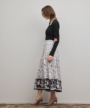 GRACE CONTINENTAL フルーツフラワープリントスカート キナリ