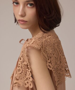 GRACE CONTINENTAL パターンレースカラーブラウス ピンク