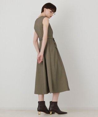 GRACE CONTINENTAL フレア切替カットワンピース ベージュ
