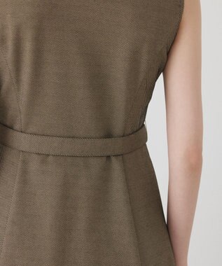 GRACE CONTINENTAL フレア切替カットワンピース ベージュ