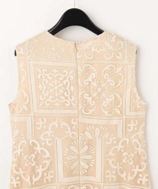 新発売の タイルドット刺繍ワンピース / GRACE CONTINENTAL | GRACE カットソー(長袖/七分)