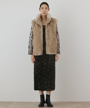 GRACE CONTINENTAL フェイクファージレ ベージュ