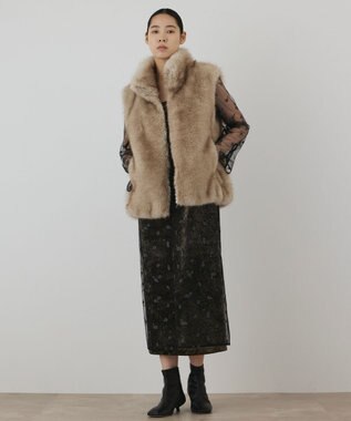 GRACE CONTINENTAL フェイクファージレ ベージュ