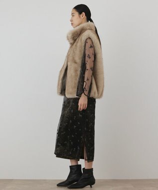GRACE CONTINENTAL フェイクファージレ ベージュ