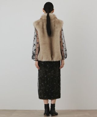 GRACE CONTINENTAL フェイクファージレ ベージュ