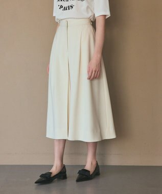 GRACE CONTINENTAL トリアセタックキュロット キナリ