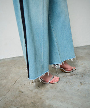 GRACE CONTINENTAL デニムワイドイージーパンツ サックス