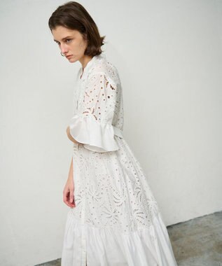 GRACE CONTINENTAL ヤシ柄カットワークワンピース ホワイト