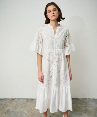 GRACE CONTINENTAL ヤシ柄カットワークワンピース ホワイト