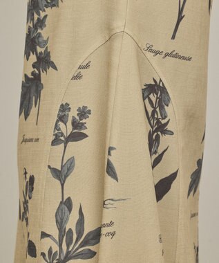 GRACE CONTINENTAL ボタニカルプリントフレアワンピース ベージュ