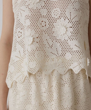 GRACE CONTINENTAL クロシュ刺繍トップ ホワイト