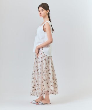 GRACE CONTINENTAL ビジューモチーフノースリーブ ホワイト