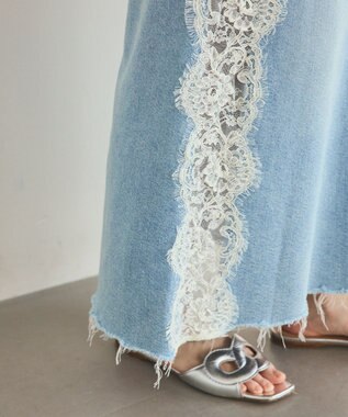 GRACE CONTINENTAL サイドレースデニムスカート ブルー