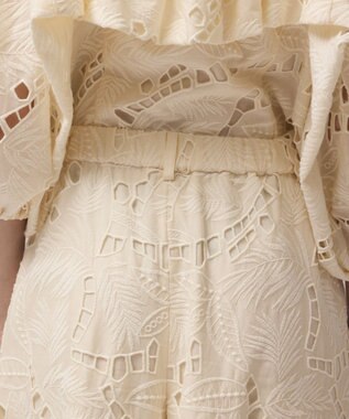 GRACE CONTINENTAL カットワークバギーパンツ キナリ