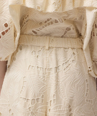 GRACE CONTINENTAL カットワークバギーパンツ キナリ