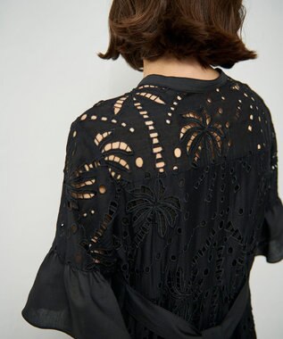 GRACE CONTINENTAL ヤシ柄カットワークワンピース ブラック