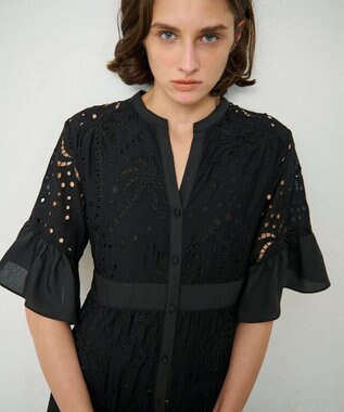 GRACE CONTINENTAL ヤシ柄カットワークワンピース ブラック