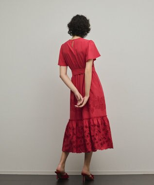 GRACE CONTINENTAL カットワーク刺繍ワンピース レッド