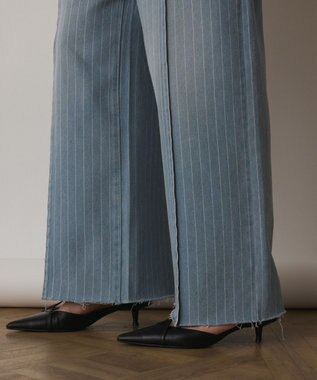 GRACE CONTINENTAL ヒッコリーデニムワイドパンツ サックス
