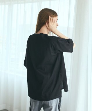 GRACE CONTINENTAL グラフィティプリントTシャツ ブラック