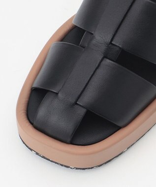 グレースコンチネンタル JVAM グルカサンダル ¥24,200 グレースコンチネンタル JVAM グルカサンダル ¥24,200 - メルカリ