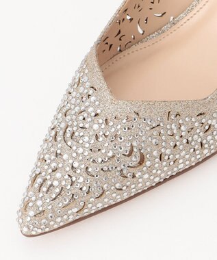 GRACE CONTINENTAL RSカットワークローヒール ベージュ