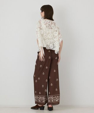 GRACE CONTINENTAL メッシュエンブロイダリーポンチョトップ キナリ