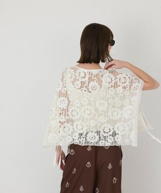 GRACE CONTINENTAL メッシュエンブロイダリーポンチョトップ キナリ