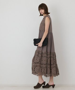 GRACE CONTINENTAL エンブロイダリーワンピース カーキ