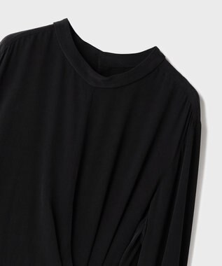 GRACE CONTINENTAL シルクデシンドレープワンピース ブラック