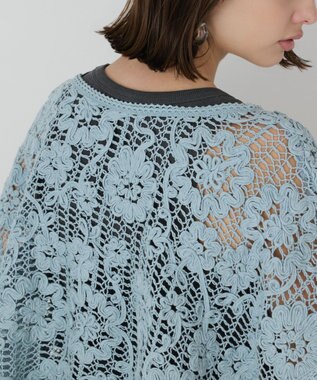 GRACE CONTINENTAL メッシュエンブロイダリーポンチョトップ サックス