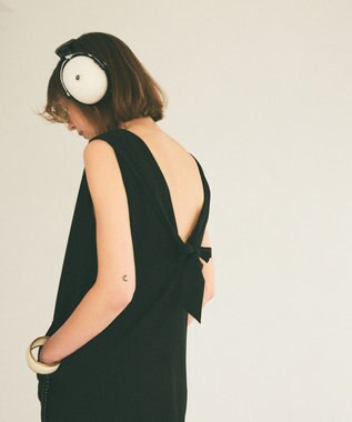 GRACE CONTINENTAL バックボウドレス ブラック