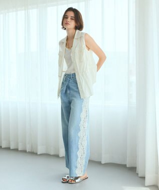GRACE CONTINENTAL サイドレースデニムパンツ サックス