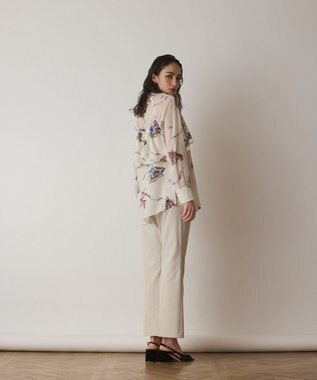 GRACE CONTINENTAL ストレッチフレアパンツ ベージュ