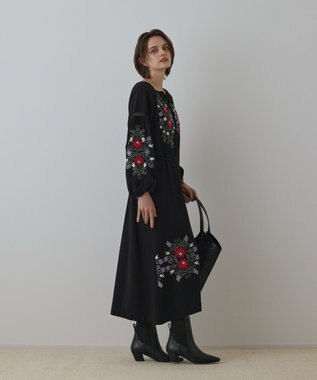 GRACE CONTINENTAL エンブロイダリーカフタンワンピース ブラック