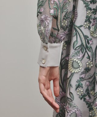 GRACE CONTINENTAL マルチフラワー刺繍フレアワンピース グレー