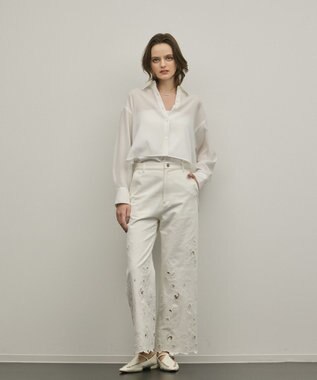 GRACE CONTINENTAL カットワークフレアパンツ ホワイト