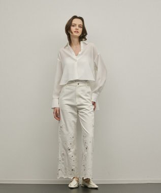 GRACE CONTINENTAL カットワークフレアパンツ ホワイト