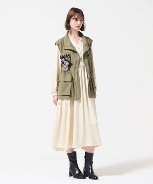 GRACE CONTINENTAL ビジューアーミーベスト カーキ