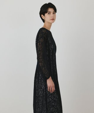 GRACE CONTINENTAL ペイズリーフラワー刺繍ワンピース ブラック