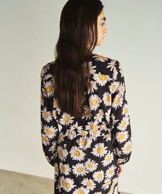 GRACE CONTINENTAL マーガレットフラワープリントブラウス ブラック