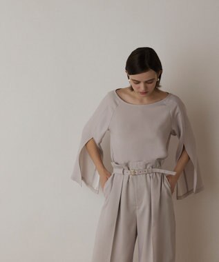GRACE CONTINENTAL スリットスリーブトップ ベージュ