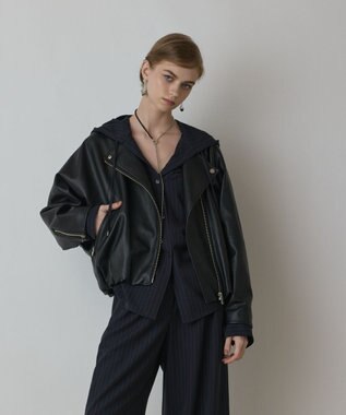 GRACE CONTINENTAL フェイクレザーライダース ブラック