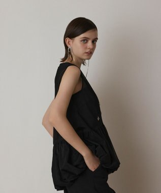 GRACE CONTINENTAL バルーンチュールトップ ブラック