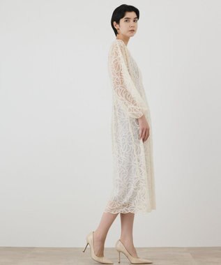 GRACE CONTINENTAL ペイズリーフラワー刺繍ワンピース キナリ