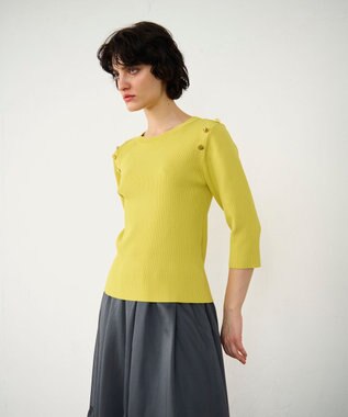 GRACE CONTINENTAL メタル釦リブニットトップ イエロー