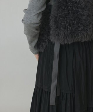 GRACE CONTINENTAL ショ－トファ－ジレ チャコール